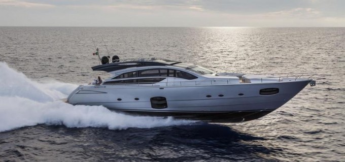 Motor Yacht Pershing 82